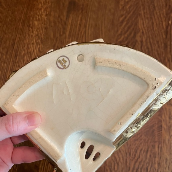 McCoy Vintage Gold Fan Wall Decor - Picture 9 of 14